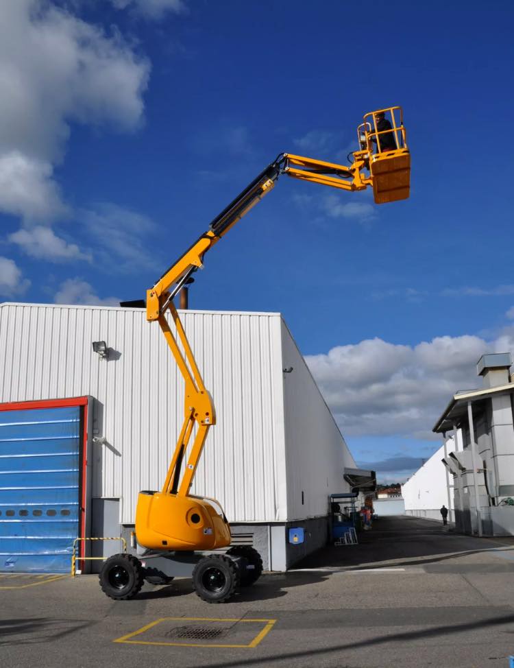 Zwyżka używana do prac na wysokościach